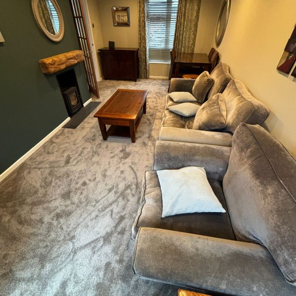 Carpet-fitted-in-lounge Carpet-fitted-in-lounge